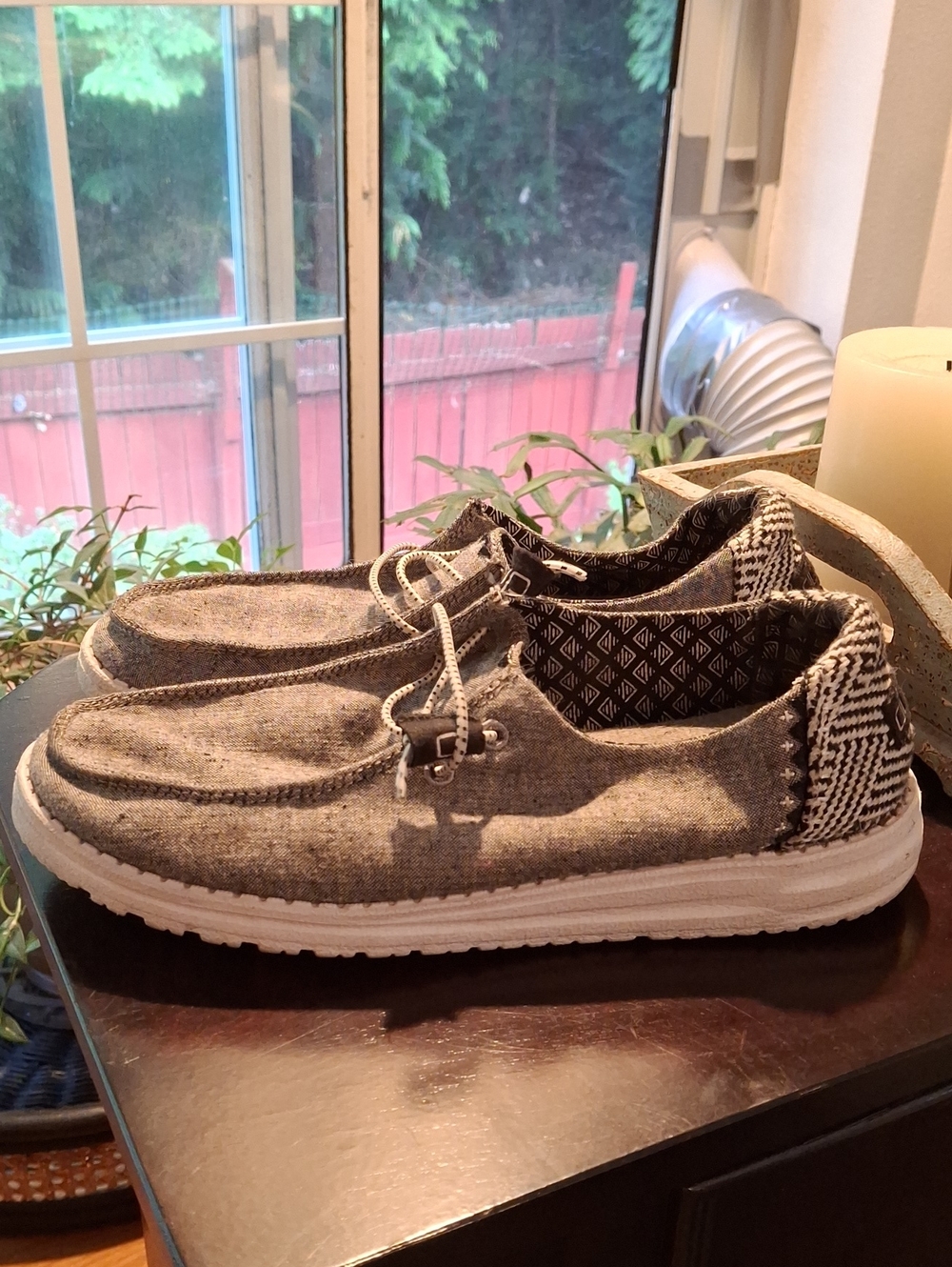 Hey Dude Wendy Chambray Onyx Slip On Shoe Size 8 Womens Comfort